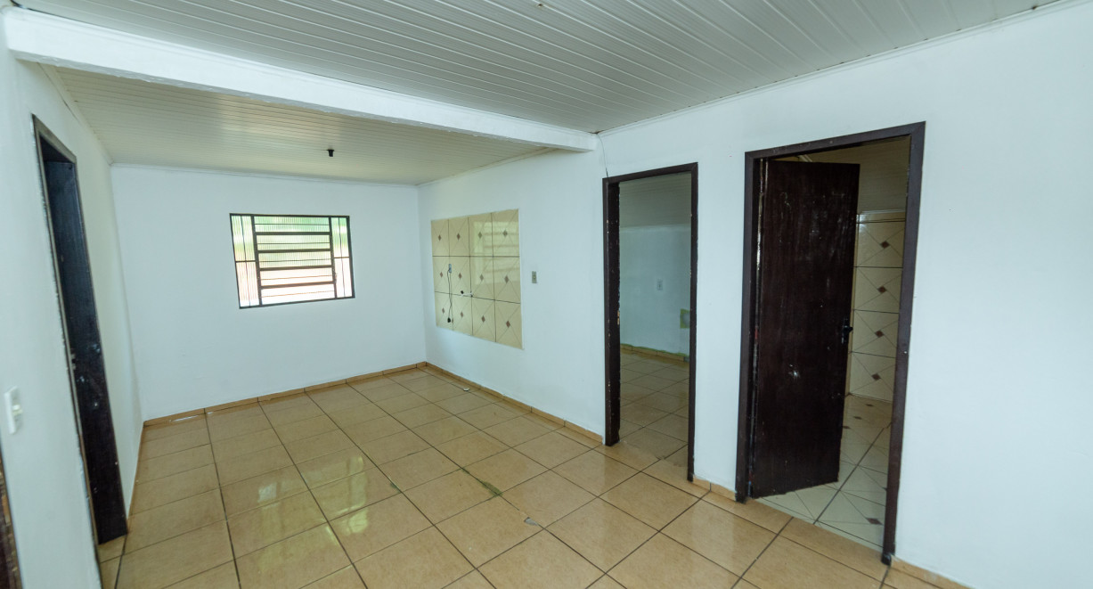 Casa de Alvenaria! - Rua Emília Taborda de Oliveira