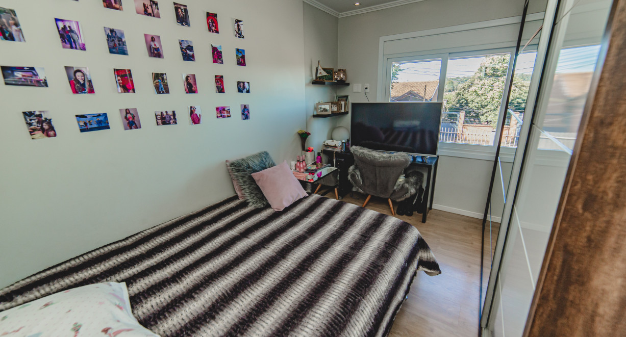 Casa finamente decorada, com ótima localização!! - Rua Augusto Krebs