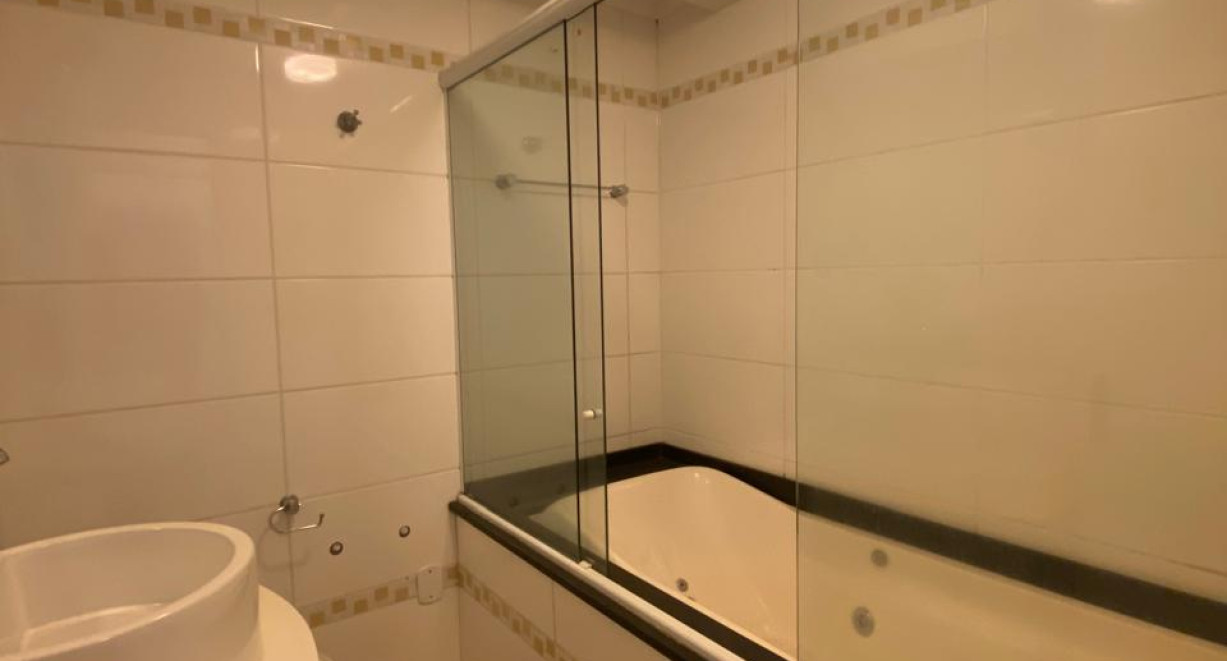 Apartamento semi mobiliado para locação em Santa Maria. - Rua João Batista da Cruz Jobim