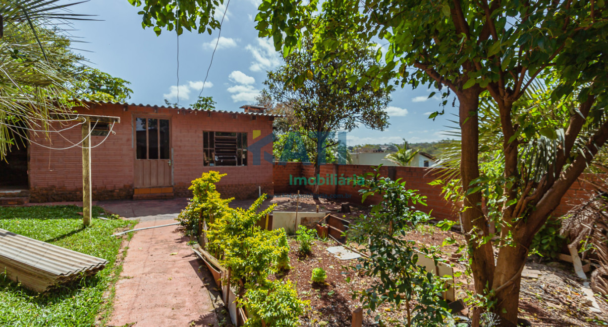 Casa mista na vila Beatriz - Rua Dr. Acioly