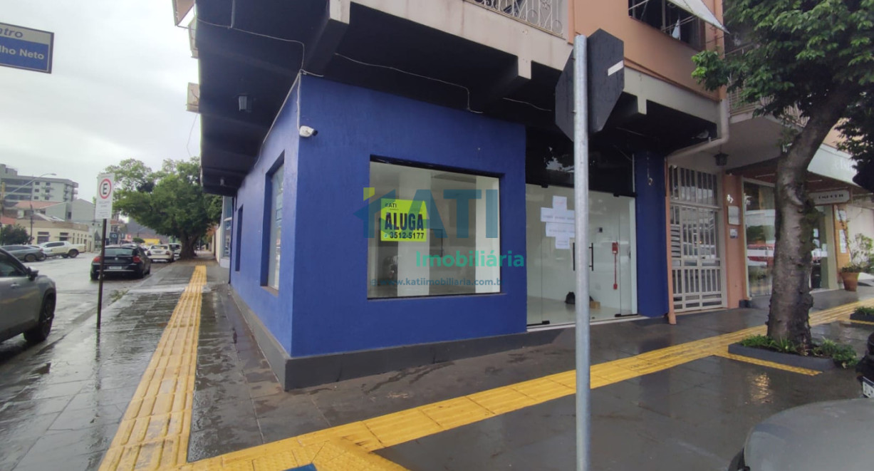 Sala comercial de esquina - Rua Coelho Neto