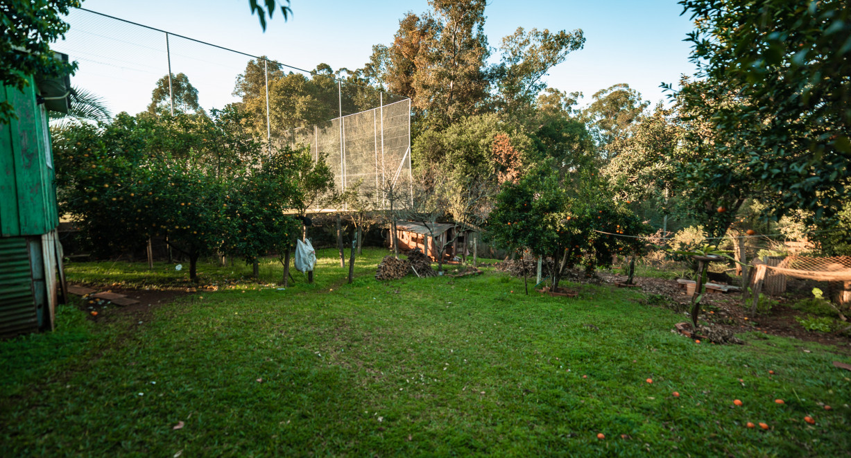 Casa mista com ampla área verde! - Rua Caminho Leste