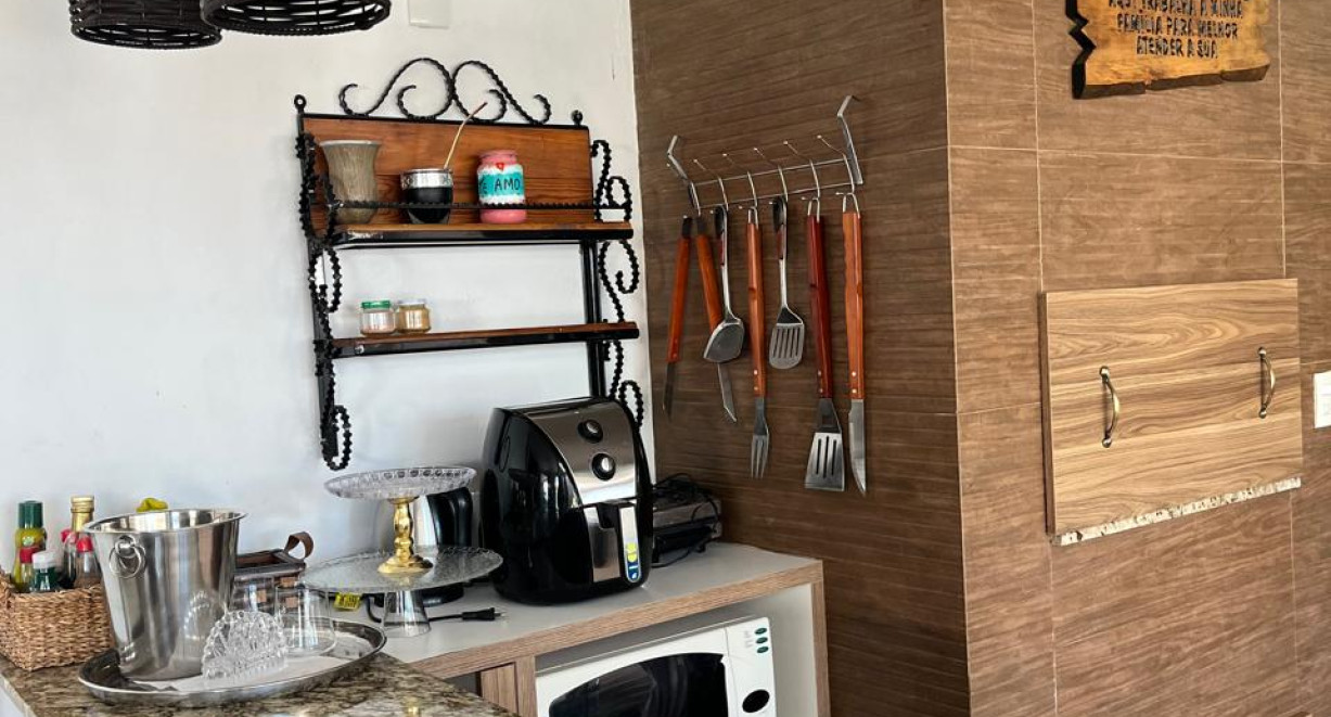 Casa com piscina no bairro Sulina - Rua Itajaí