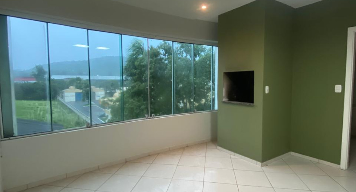 Apartamento no Ed. Amanda em Santa Maria. - Rua João Batista da Cruz Jobim