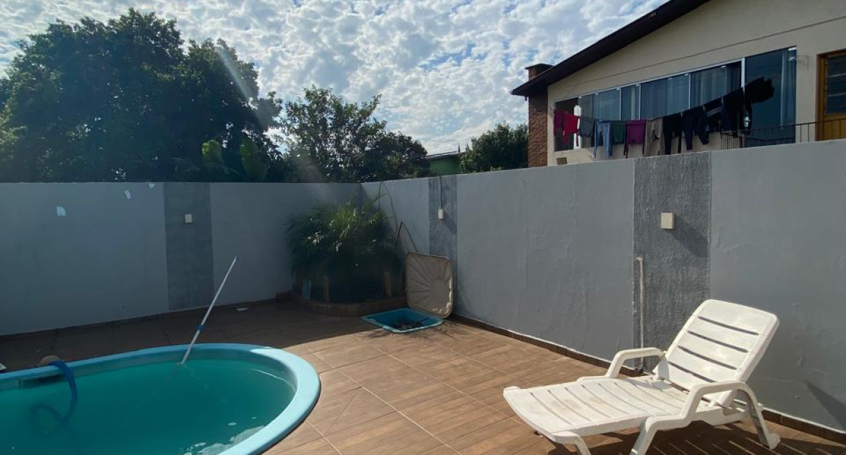 Casa na Planalto - Rua Chile