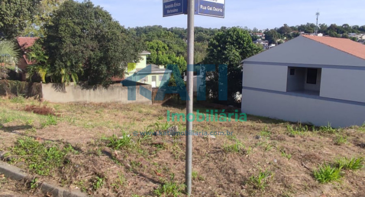 Terreno de esquina no Bairro Polivalente - Rua General Osório
