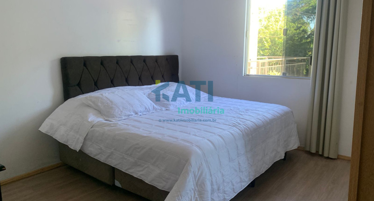 Casa e sala comercial - Rua Santa Rosa