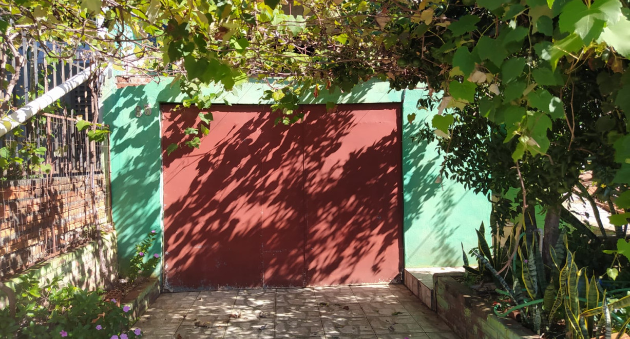 Casa para venda no bairro Planalto - Rua Vergilio Lunrdi