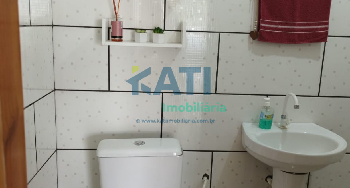 Casa de esquina, Bairro Cruzeiro - Av. Fermino de Paula