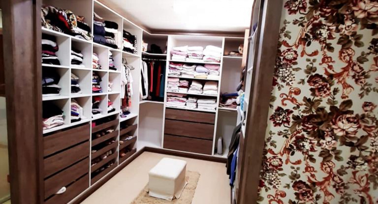 Residência  alto padrão, Bairro Novo Horizonte. - Rua Inês Perini