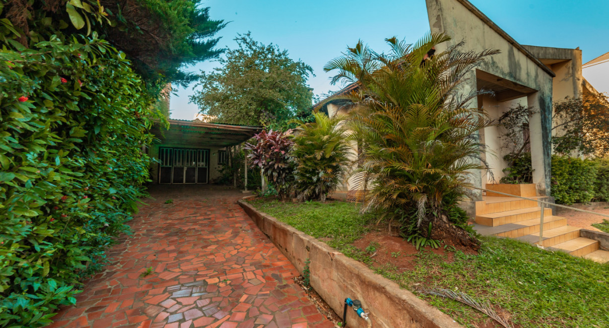 Casa com 20 metros de frente - Rua Rio Grande