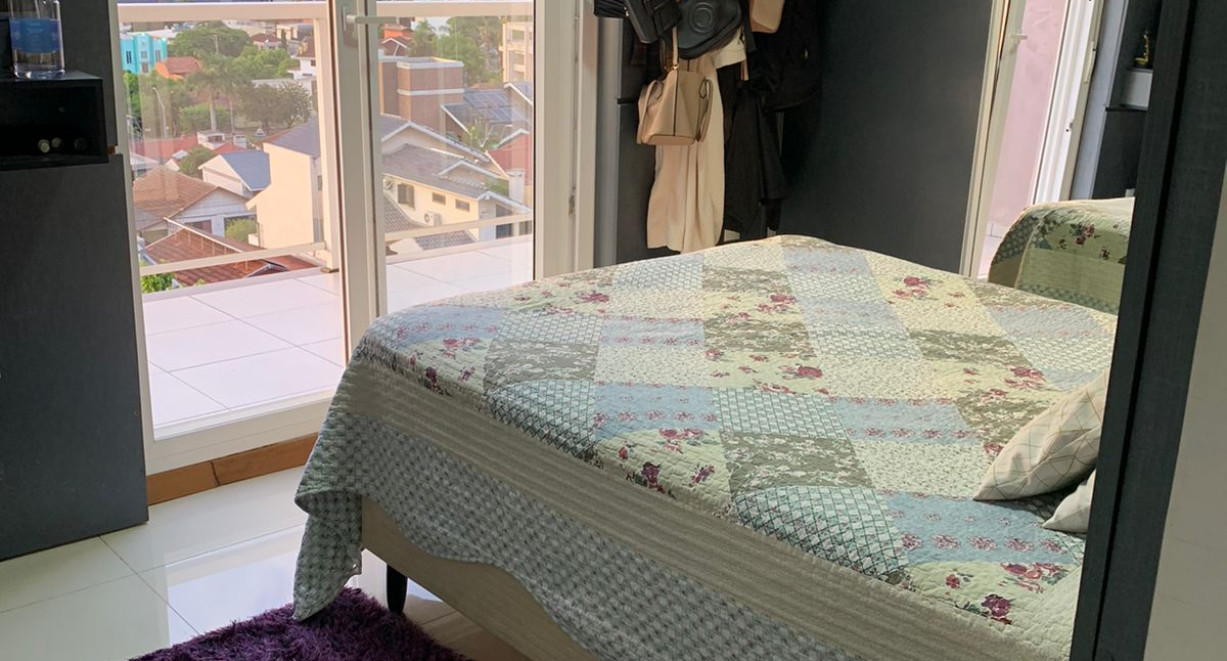 Apartamento à venda no Ed. Dawos - Av Santa Cruz