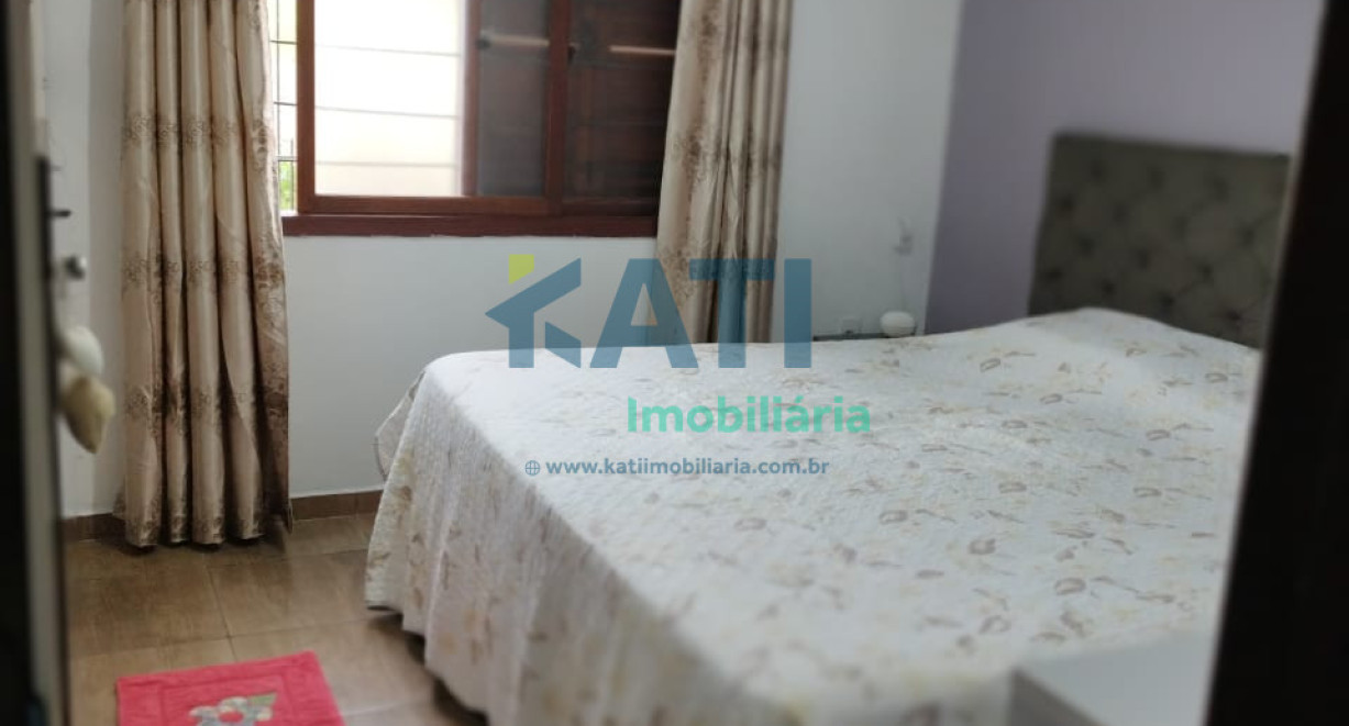 Casa de esquina, Bairro Cruzeiro - Av. Fermino de Paula