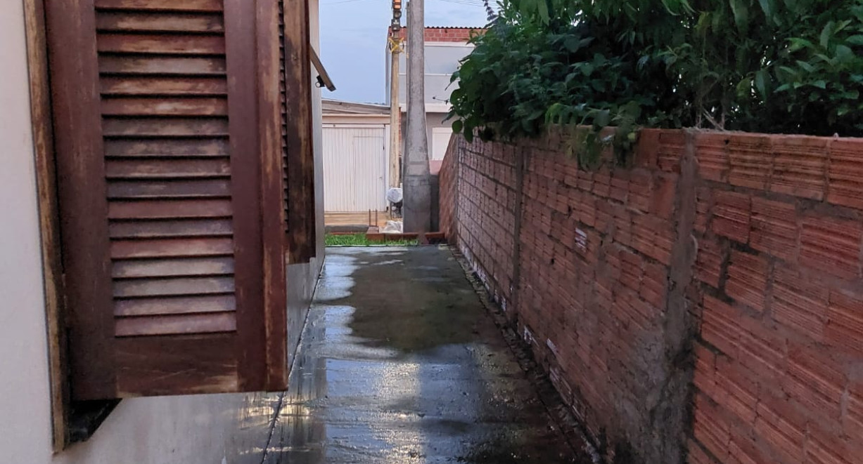 Casa no Lot. Caminho das Águas - Rua das Guajuviras