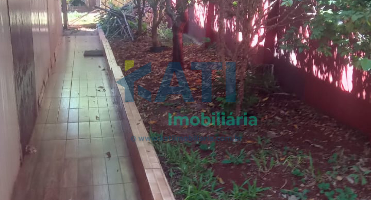 Casa mista no Bairro Cruzeiro - Rua Leopoldo Oliveira