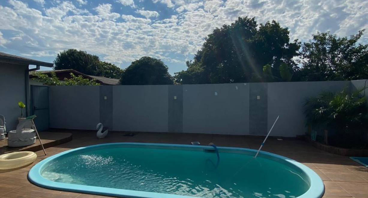 Casa na Planalto - Rua Chile