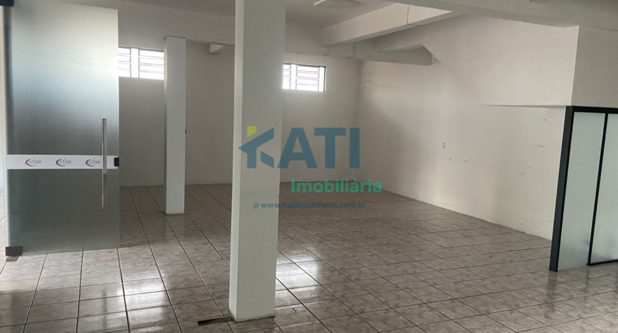 Sala comercial de esquina na Timbaúva - Rua DR. Francisco Timm