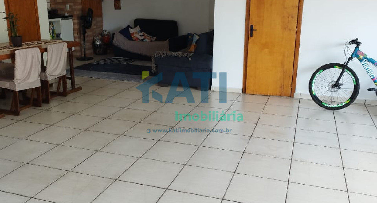 Casa de esquina, Bairro Cruzeiro - Av. Fermino de Paula