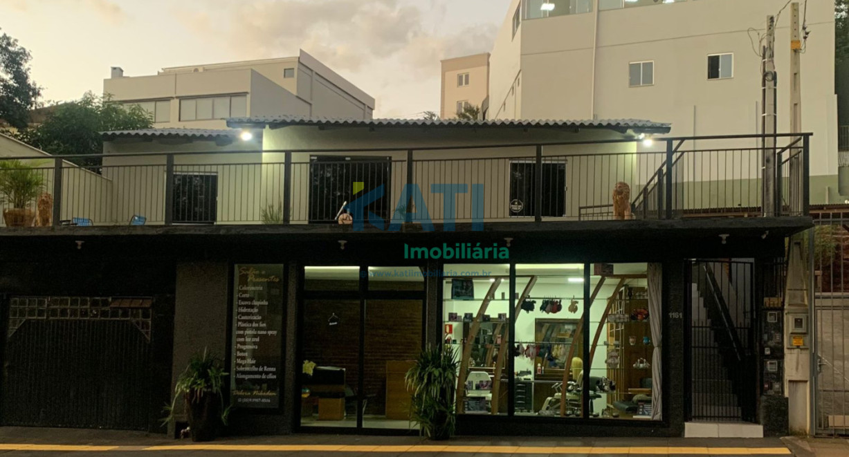 Casa e sala comercial - Rua Santa Rosa