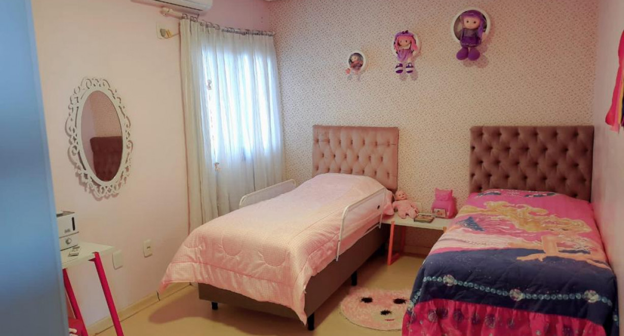 Residência  alto padrão, Bairro Novo Horizonte. - Rua Inês Perini