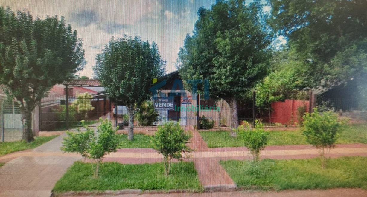 Casa mista no Bairro Cruzeiro - Rua Leopoldo Oliveira
