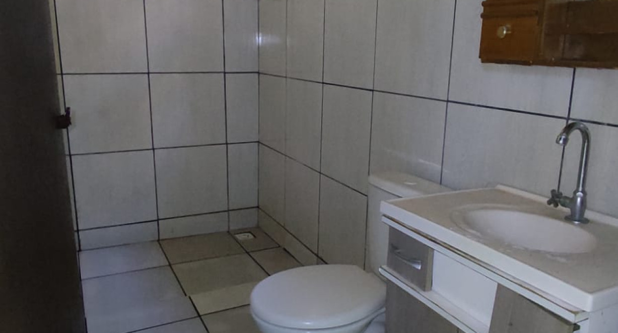 Casa para  venda no bairro Glória - Rua Apolo