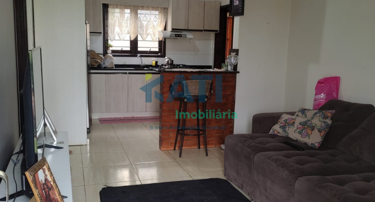 Casa na Sulina, com piscina - Rua São Borja