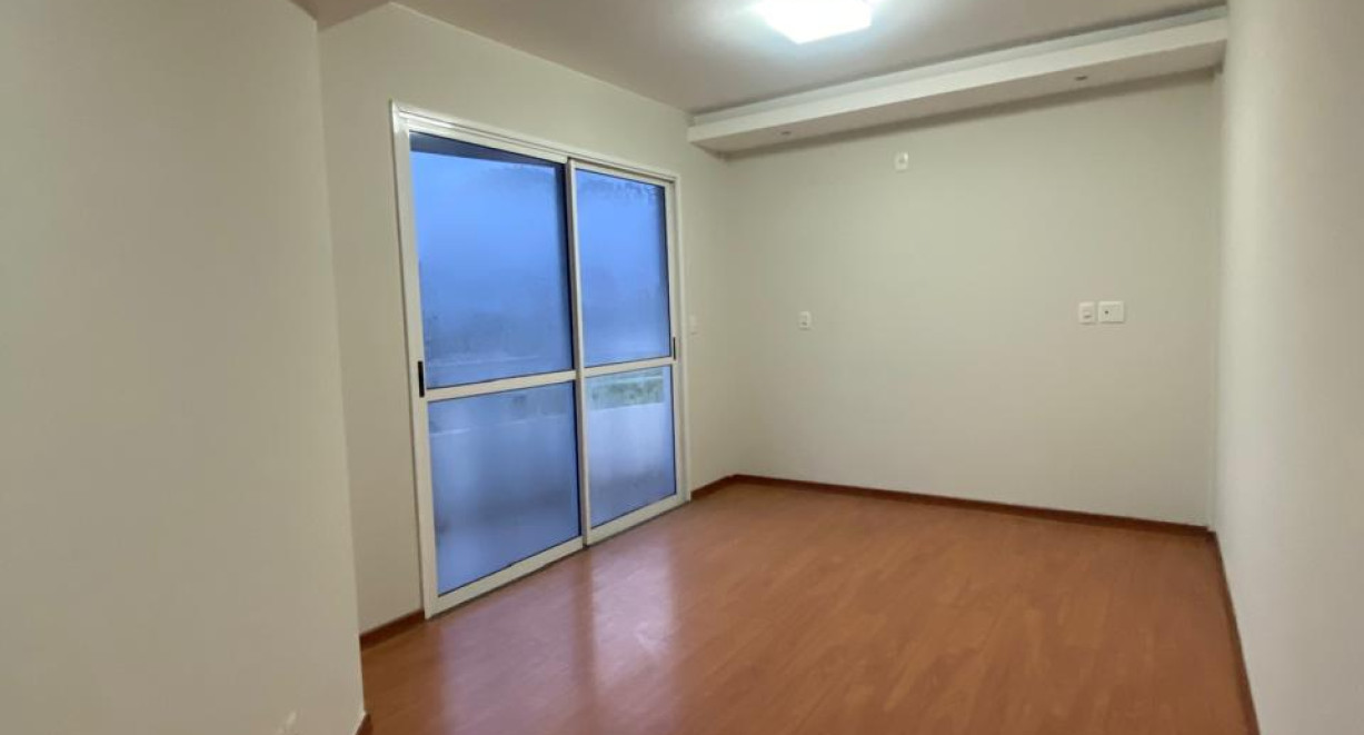 Apartamento no Ed. Amanda em Santa Maria. - Rua João Batista da Cruz Jobim