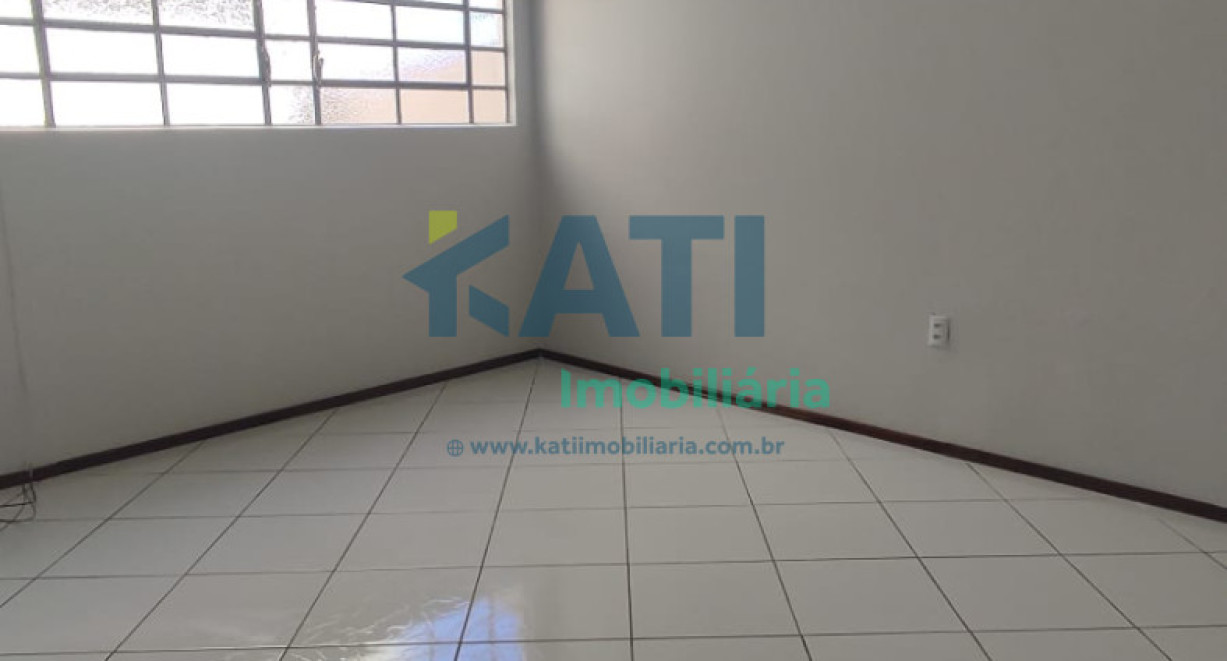 Apartamento térreo - Rua Borges Fortes