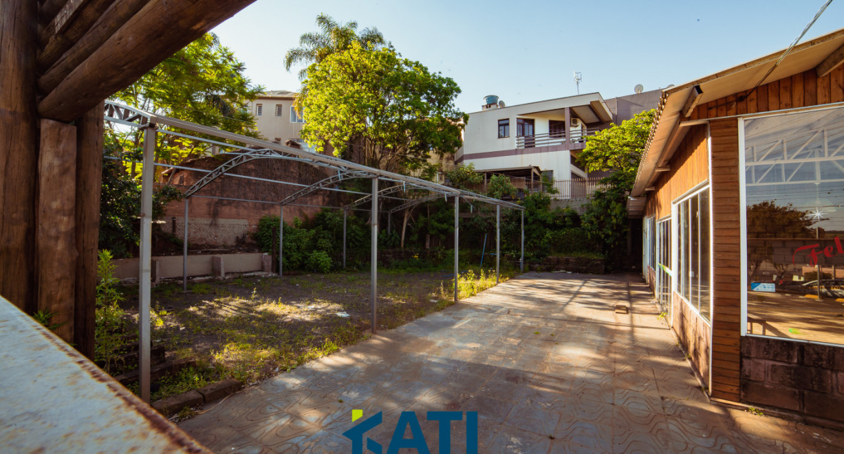 Terreno de esquina próximo ao Ministério Publico. - Rua Dr. João Danhe