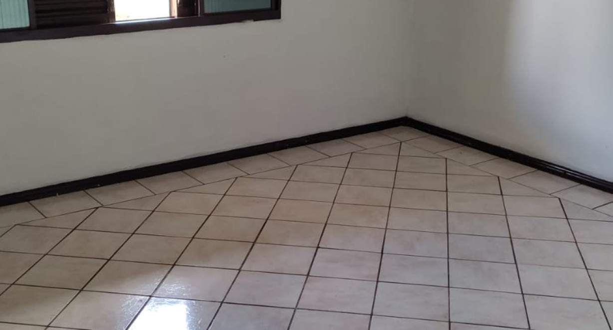 Casa na Vila Kerber - Rua Tv Brasília