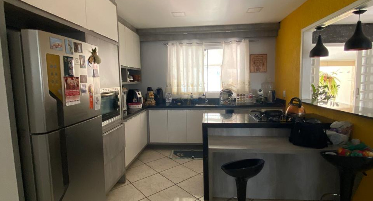 Casa na Planalto - Rua Chile