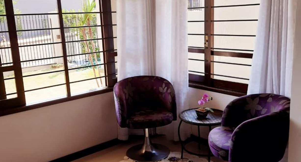 Residência  alto padrão, Bairro Novo Horizonte. - Rua Inês Perini