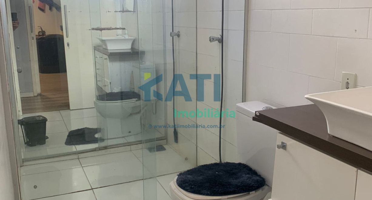 Casa e sala comercial - Rua Santa Rosa