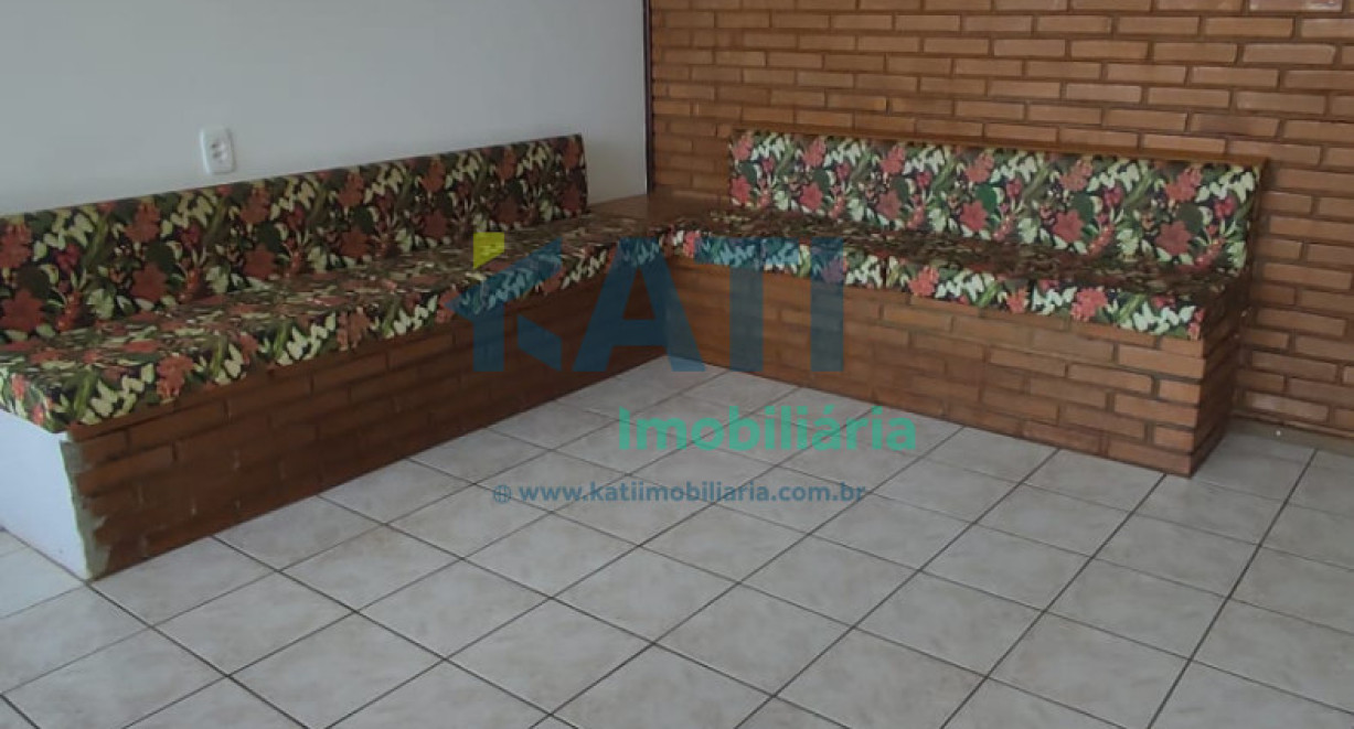 Sala Comercial , em frente Hospital Vida e Saúde - Rua Francisco Timm