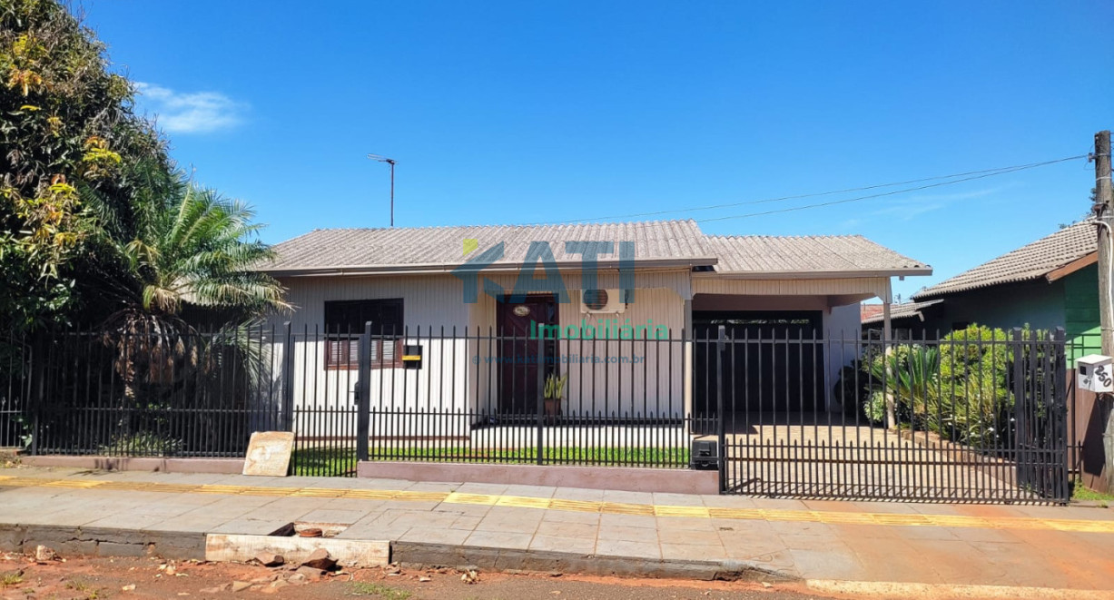 Casa mista no Bairro Sulina - Rua Caminho Oeste