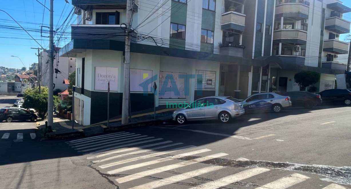 Apto no Ed. Domênico - Rua Guaporé