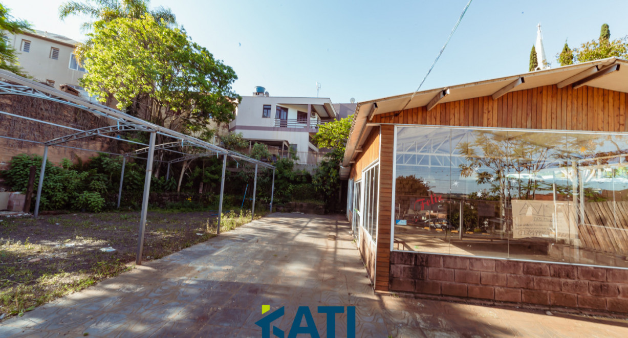 Terreno de esquina próximo ao Ministério Publico. - Rua Dr. João Danhe