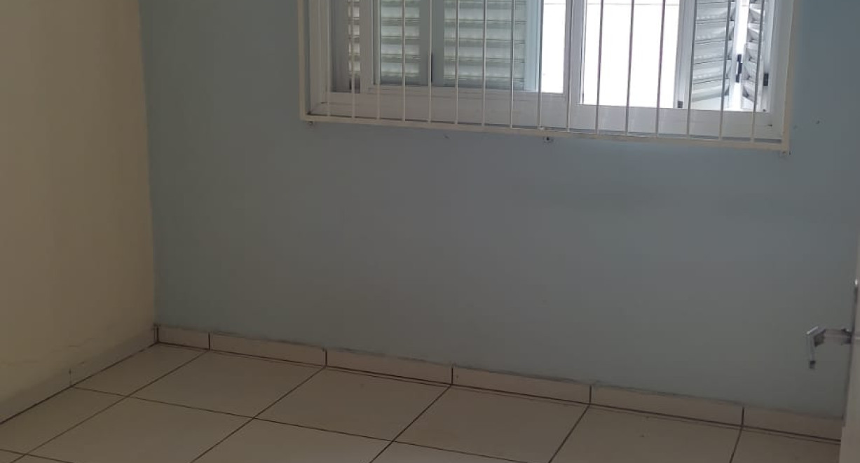 Casa no bairro Cruzeiro - Rua Candido Freire