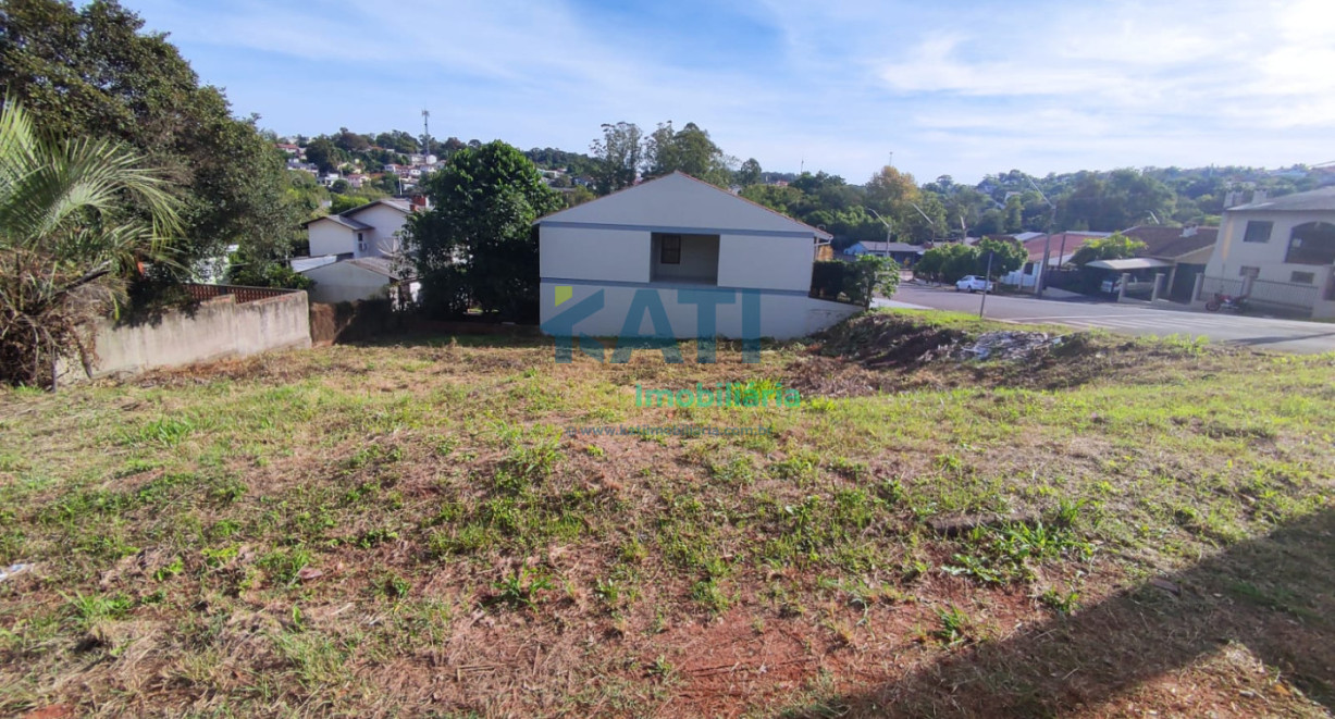 Terreno de esquina no Bairro Polivalente - Rua General Osório