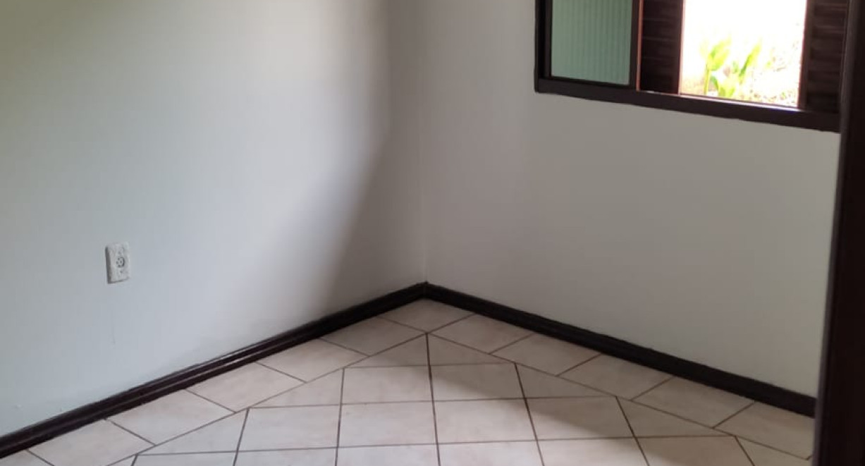 Casa na Vila Kerber - Rua Tv Brasília