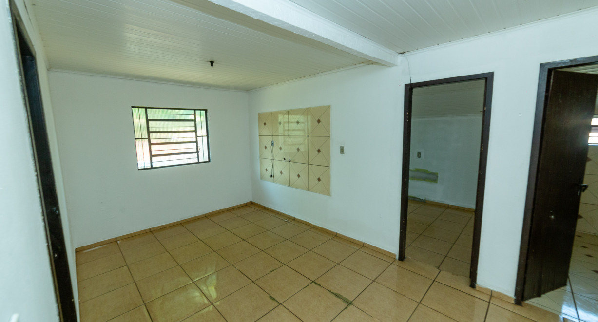 Casa de Alvenaria! - Rua Emília Taborda de Oliveira