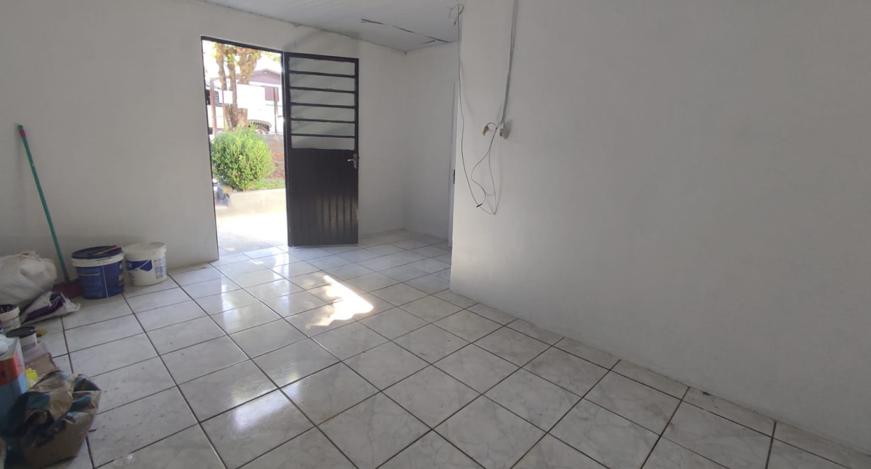 Casa para  venda no bairro Glória - Rua Apolo