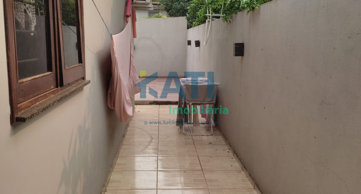 Casa na Sulina, com piscina - Rua São Borja