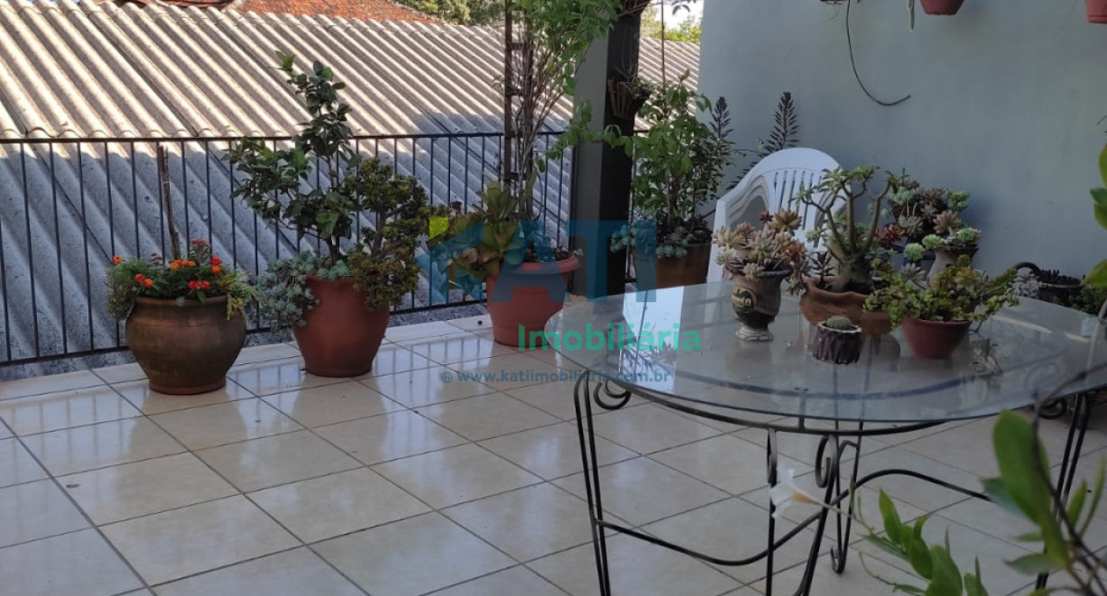 Apartamento de esquina com a Av. Expedicionário Weber - Rua Germano Dockhorn