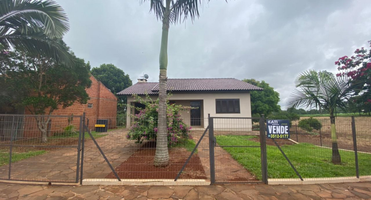 Casa com área de terra Bairro Cruzeiro - Rua Joaquim Rodrigues