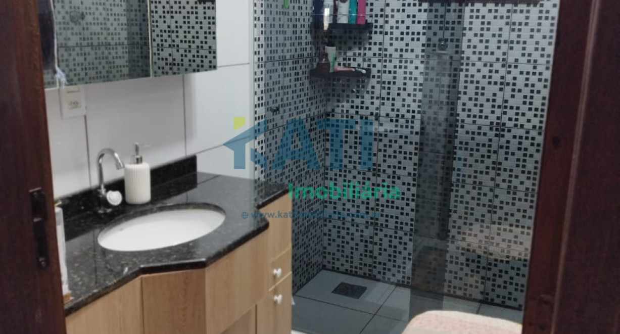 Casa de esquina, Bairro Cruzeiro - Av. Fermino de Paula