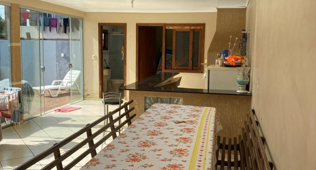 Casa na Planalto - Rua Chile