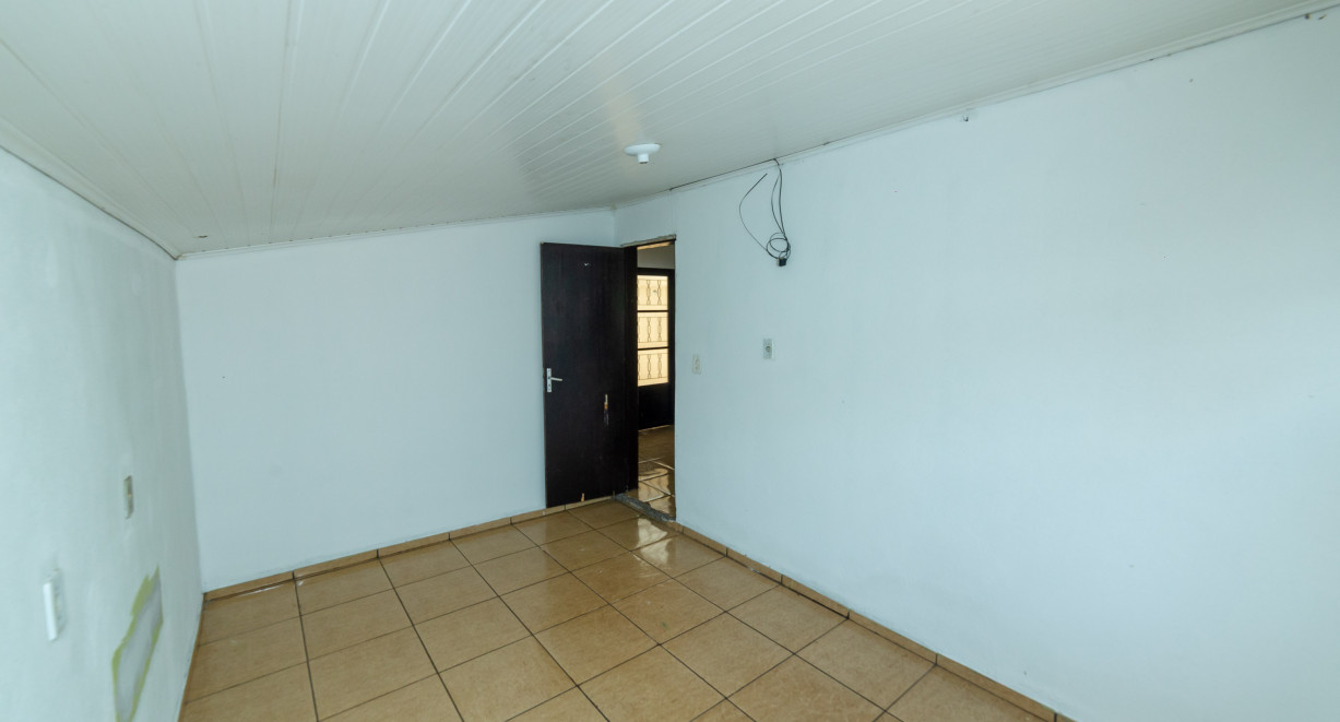 Casa de Alvenaria! - Rua Emília Taborda de Oliveira