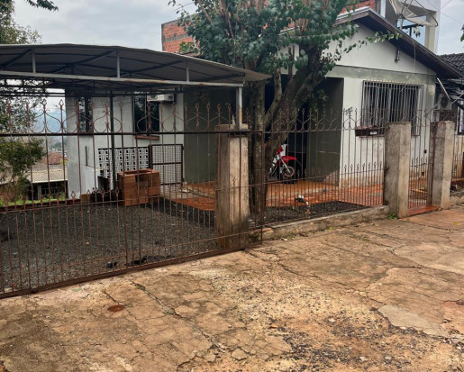 Casa à venda no bairro Sulina